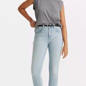 Levi Strauss and Co Light Wash 721 High Rise Skinny Jeans